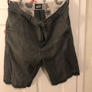 Vans black small pinstripe skater shorts.